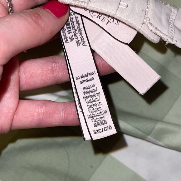 Tan/Nude Bra - Picture 3 of 3